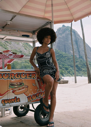 Garota from Ipanema by @clagracian