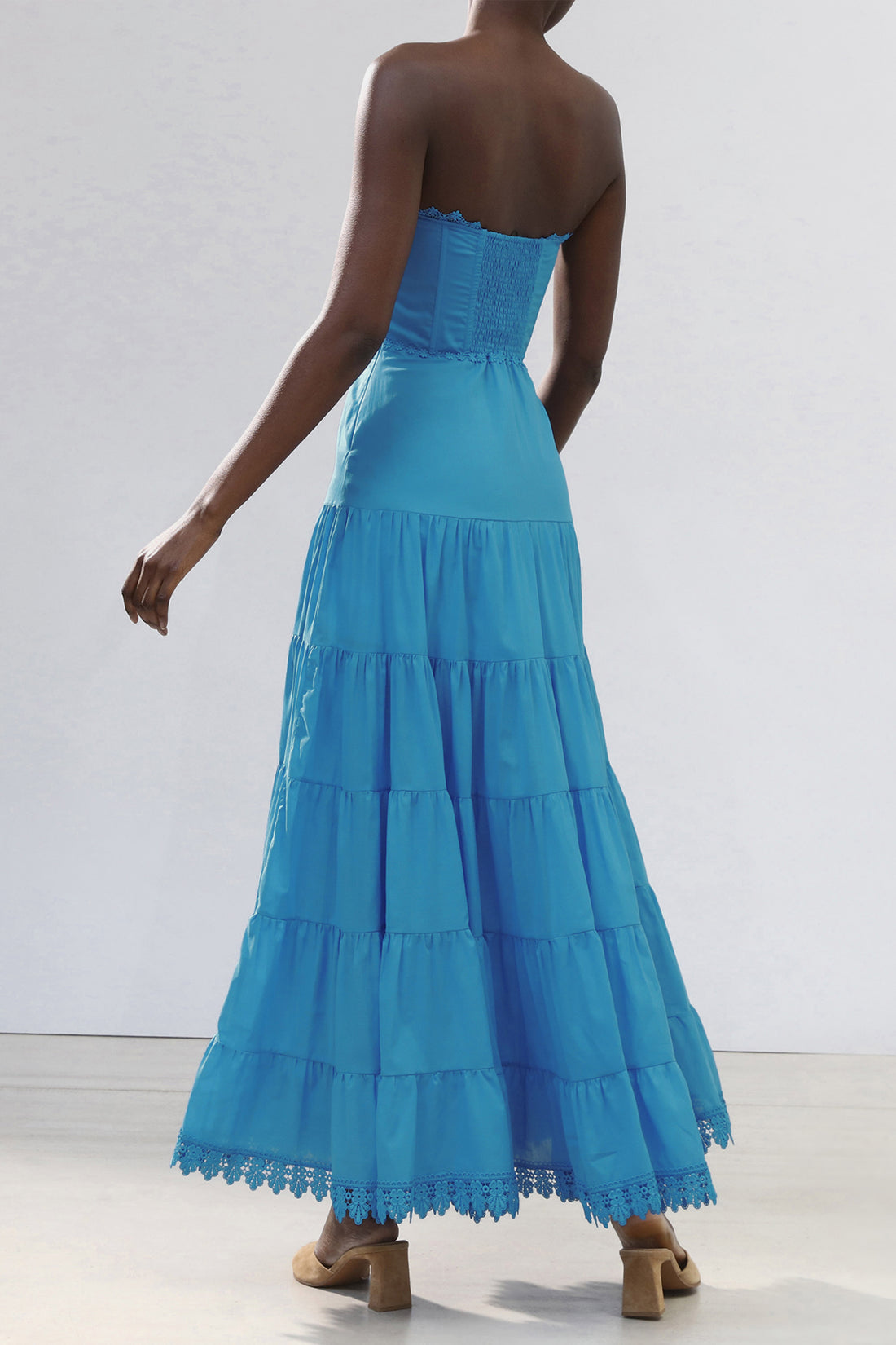 Solis long dresses